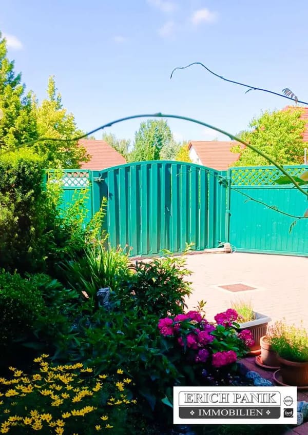 Immobilie in Bentwisch - Traumhafte Doppelhaushälfte mit Wintergarten, 
Kamin, Carport & neuer Gasheizung 
in Bentwisch - Bild 1