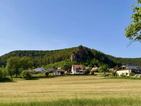 Immobilie in Schindhard - Bungalow - Zweifamilienhaus möglich – besonders schöne Lage - Fernsicht. - Bild 0