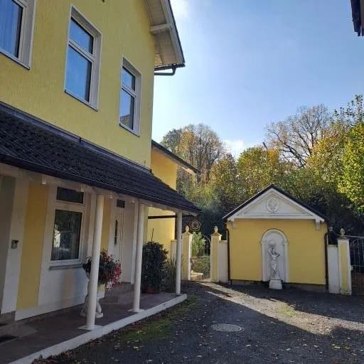 Immobilie in Himmelkron - Freistehendes Einfamilien-Traumhaus - Bild 0