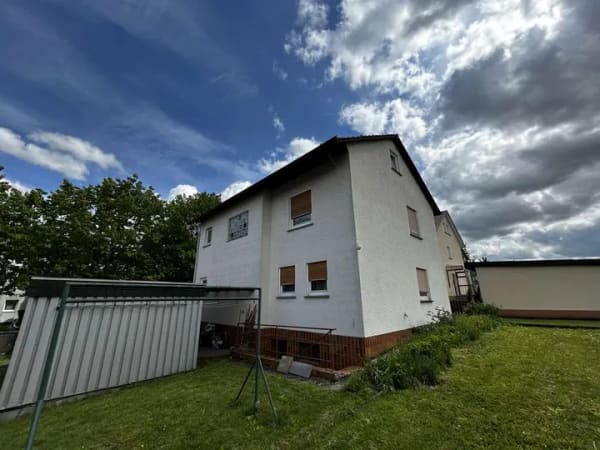 Immobilie in Neuenstein - Einfamilienhaus mit Gestaltungspotenzial: Raum für Ihre Ideen in Neuenstein - Bild 1