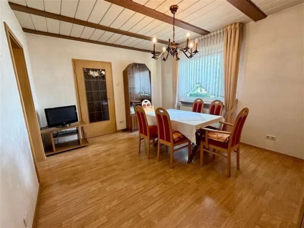 Immobilie in Rietberg - Ein Haus mit Charakter und viel Potenzial -Ideal für Familien, Gartenliebhaber und kreative Modernisierer - Bild 0