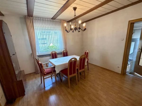 Immobilie in Rietberg - Ein Haus mit Charakter und viel Potenzial -Ideal für Familien, Gartenliebhaber und kreative Modernisierer - Bild 1