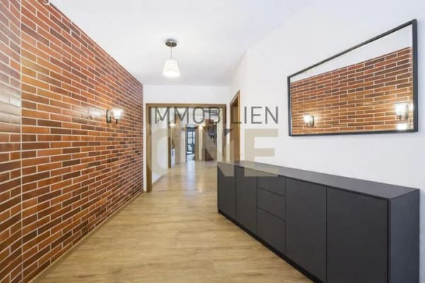 Immobilie in Mallersdorf-Pfaffenberg - Großzügiges Landhaus mit separater Einliegerwohnung und Weitblick - Bild 0