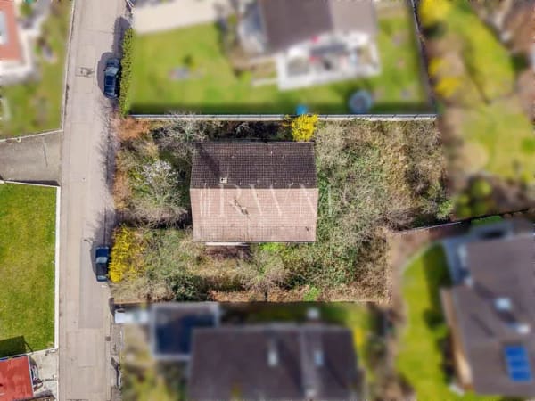 Immobilie in Nordheim - Großzügiges Grundstück in gewachsener Wohnlage mit Freiraum für neue Wohnideen - Bild 0