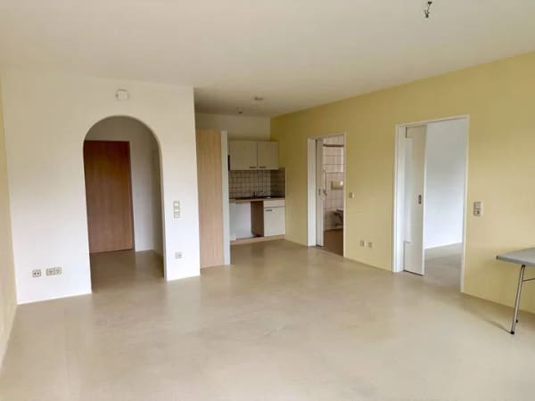 Immobilie in Edelsfeld - Wohnqualität für Senioren in idyllisch grüner Lage! 2-Zimmer-Whg. in Edelsfeld - Bild 2