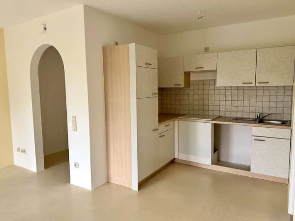 Immobilie in Edelsfeld - Wohnqualität für Senioren in idyllisch grüner Lage! 2-Zimmer-Whg. in Edelsfeld - Bild 4