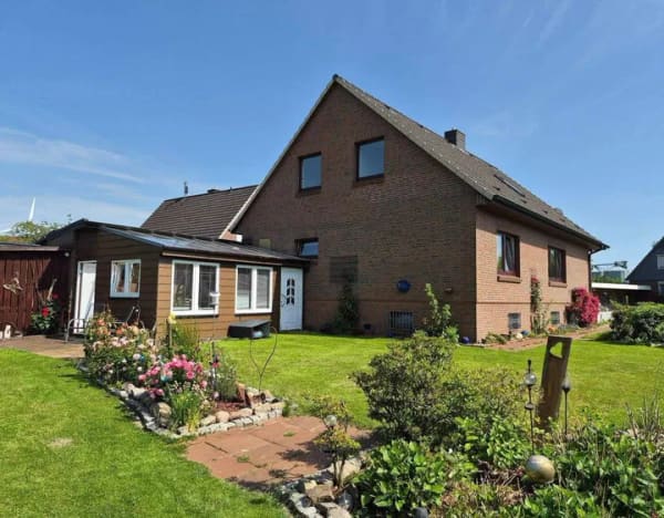 Immobilie in Rethwisch - Wohnen am Feldrand ! Gepflegtes Einfamilienhaus mit Einliegerwohnung, Vollkeller und traumhaftem Garten - Bild 2