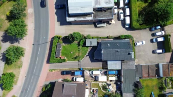 Immobilie in Grasberg - Modernisiertes 5-Zimmer-Haus  mit kleinem Garten im Herzen von Grasberg - Bild 2