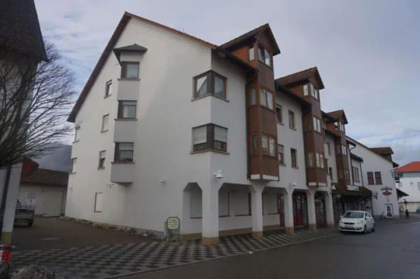 Immobilie in Blumberg - Zentrale Lage in Blumberg ... Wohnungspaket mit sechs 1- und 2-Zimmer-Wohnungen !! - Bild 1