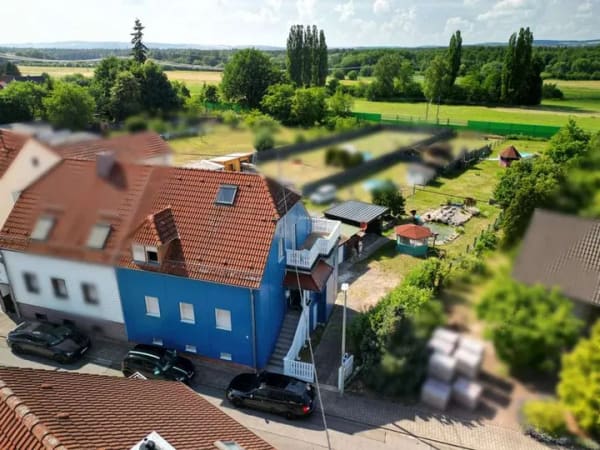 Immobilie in Bruchmühlbach-Miesau - Wohnhaus mit großem Garten, Pool, Teich und vielseitiger Außenanlage auf ca. 1.370 m² in Vogelbach - Bild 2