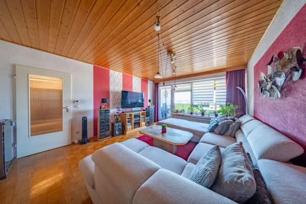 Immobilie in Germering - Vermietete 3-Zimmer-Wohnung im obersten Stockwerk mit Alpenblick - Bild 0