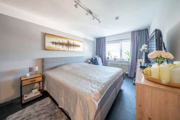 Immobilie in Germering - Vermietete 3-Zimmer-Wohnung im obersten Stockwerk mit Alpenblick - Bild 2