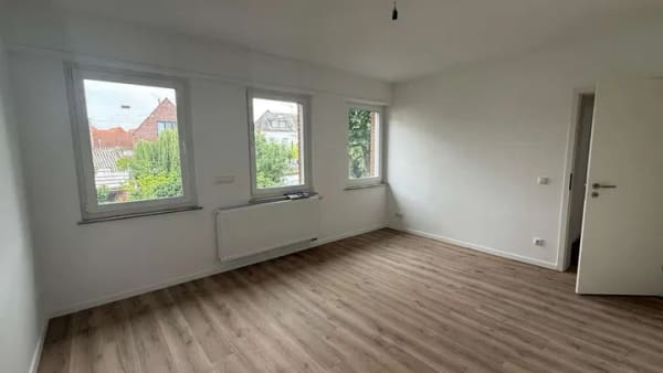 Immobilie in Telgte - Frisch sanierte 3-Zimmer-Wohnung mit Südwest-Loggia - Bild 4