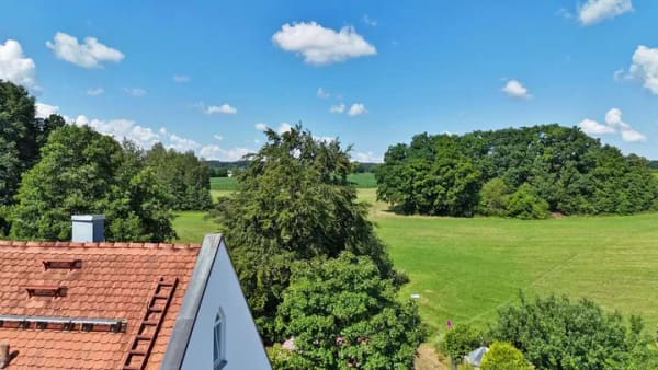 Immobilie in Utting am Ammersee - KRAFTORT AM AMMERSEE - Bezaubernde Familien-Villa mit vielen Möglichkeiten in malerischer Umgebung - Bild 3