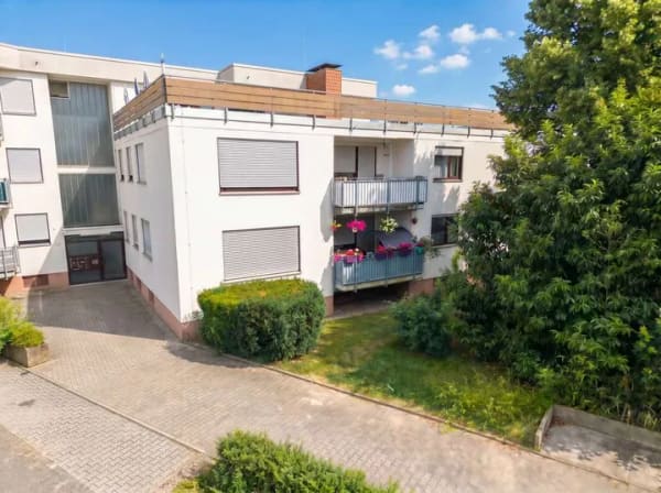 Immobilie in Saulheim - Großzügige moderne 4-Zimmer-Erdgeschosswohnung mit Balkon und Stellplatz in Saulheim - Bild 0