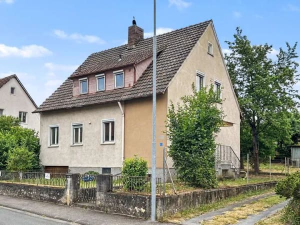 Immobilie in Bad Neustadt an der Saale - Charmantes Ein- bis Zweifamilienhaus mit Garten und viel Potential in Bad Neustadt an der Saale - Bild 0