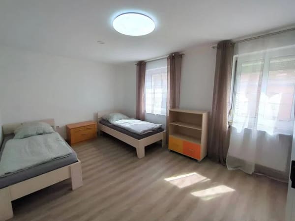 Immobilie in Ornbau - Dreistöckiges Wohnhaus mit wertsteigernden Nebengebäuden im Fränkischen Seenland - Bild 4