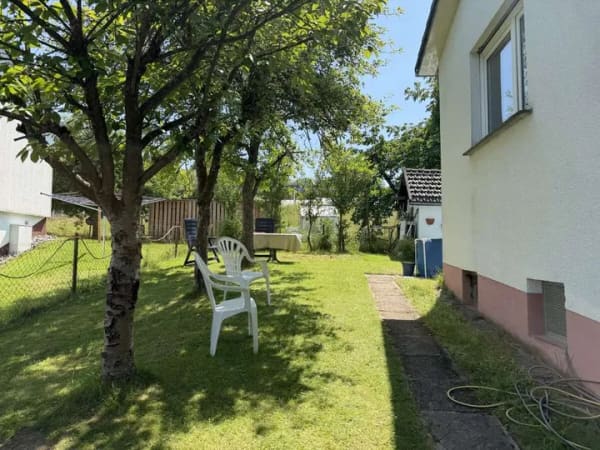 Immobilie in Burbach - Charmante Doppelhaushälfte in familienfreundlicher Lage von Burbach‑Wahlbach! - Bild 3