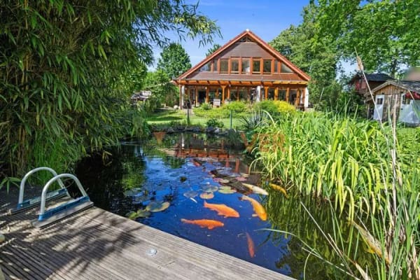 Immobilie in Thedinghausen - Besonderes Architektenhaus mit lichtdurchflutetem Wohnkonzept und großem Naturgrundstück - Bild 1