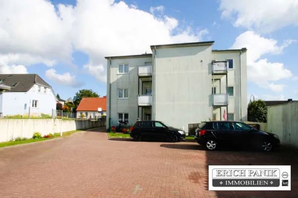 Immobilie in Bergen auf Rügen - Kernsaniertes Mehrfamilienhaus
mit 6 Wohneinheiten mit PKW-Stellplatz
als Renditeobjekt - Bild 1