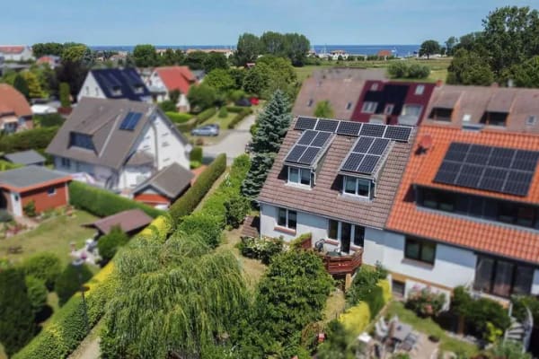 Immobilie in Kühlungsborn - Reiheneckhaus mit Garten und Garage in Toplage: Nur wenige Schritte zur Ostsee in Kühlungsborn - Bild 0