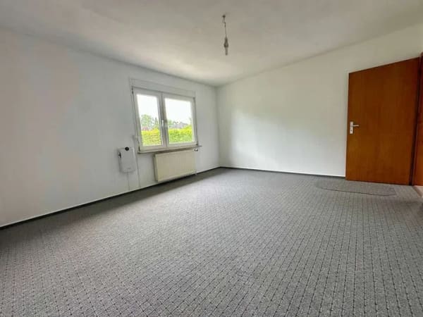 Immobilie in Garbsen - PROVISIONSFREI für Käufer! Einfamilienhaus auf Erbpachtgrundstück mit großem Garten - Bild 4