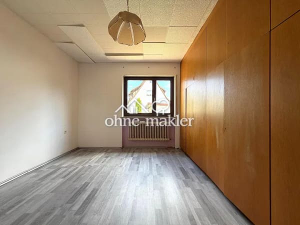 Immobilie in Feucht - 2 Doppelhaushälften / 2-Familienhaus * in Feucht - Bild 4