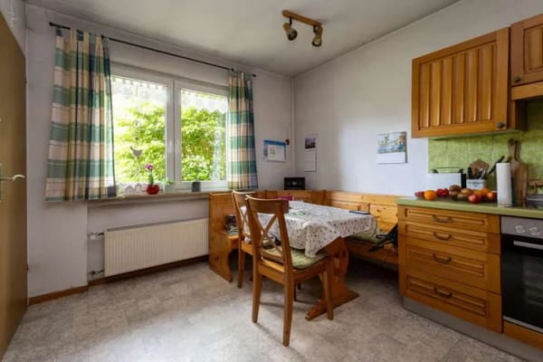 Immobilie in Marienheide - Marienheide-Jedinghagen:
Freistehendes Einfamilienhaus auf großzügigem Grundstück - Bild 2