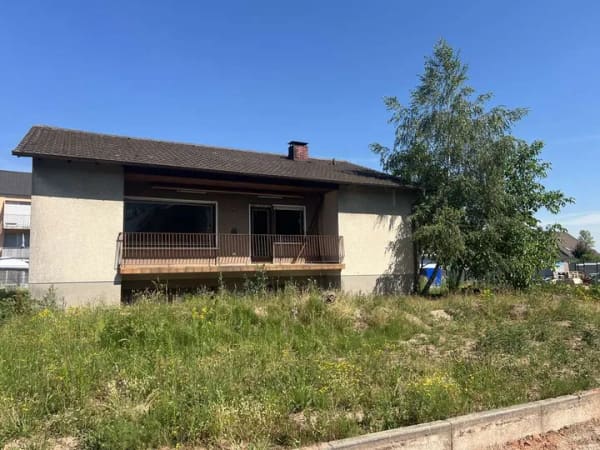 Immobilie in Bruchmühlbach-Miesau - Großzügiges Eckgrundstück in begehrter Wohnlage –   Ideales Neubau- oder Sanierungsobjekt - Bild 1