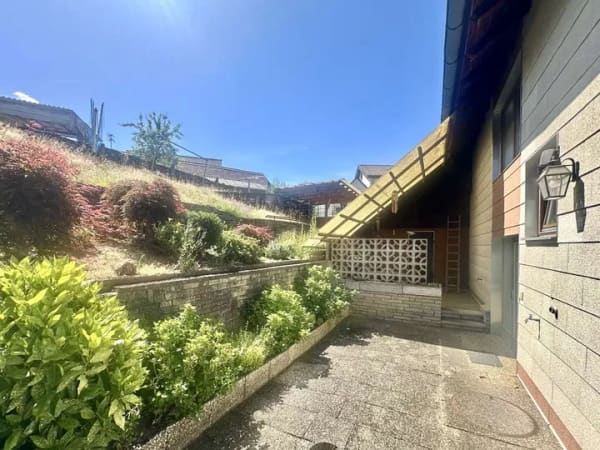 Immobilie in Ellwangen (Jagst) - Solides Haus für die größere Familie - Bild 2