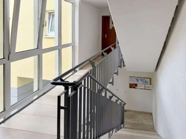 Immobilie in Holzgerlingen - Helle 1-Zimmer Wohnung mit großem Balkon im Herzen von Holzgerlingen - Bild 2