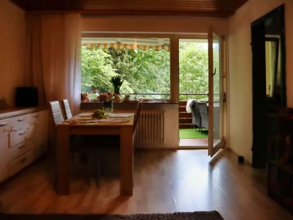 Immobilie in Bad Wildbad - Attraktive 2-Zimmer Wohnung in Bad Wildbad mit zwei Balkonen und herrlicher Aussicht. - Bild 1