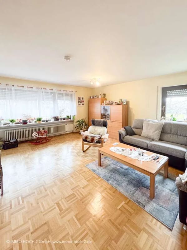 Immobilie in Allmersbach im Tal - Geräumige 5-Zimmer-Wohnung mit Garage, Stellplatz & Garten – 106 m² Wohnfläche - Bild 1
