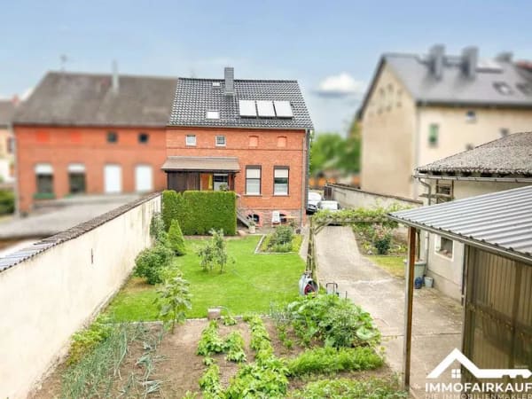 Immobilie in Haldensleben - Charmante Doppelhaushälfte in ruhiger Lage mit historischem Charakter und viel Potenzial - Bild 0