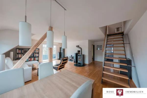 Immobilie in Schwaikheim - Modernisierte Maisonettewohnung mit 3,5 Zimmern, Balkon, Stellplatz und Fernsicht in Schwaikheim - Bild 0
