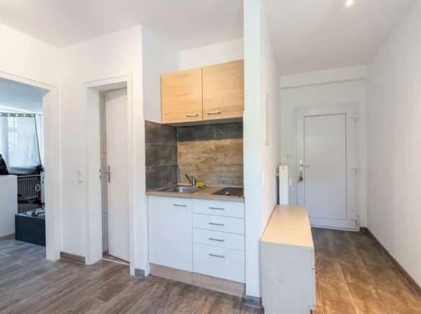 Immobilie in Krefeld - VERMIETETES APARTMENT MIT LOGGIA IN KREFELD-INRATH ZU KAUFEN! - Bild 2