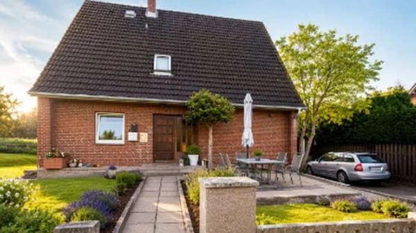 Immobilie in Ahrensbök -  Ostseenahes Einfamilienhaus mit Neubaugrundstück - Bild 2