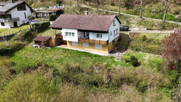 Immobilie in Starzach - Gute Aussichten - Einfamilienhaus mit Einliegerwohnung mit Weitblick - Bild 0