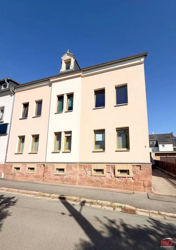 Immobilie in Lichtenstein/Sachsen - Gepflegtes Mehrfamilienhaus in guter Lage - Bild 0