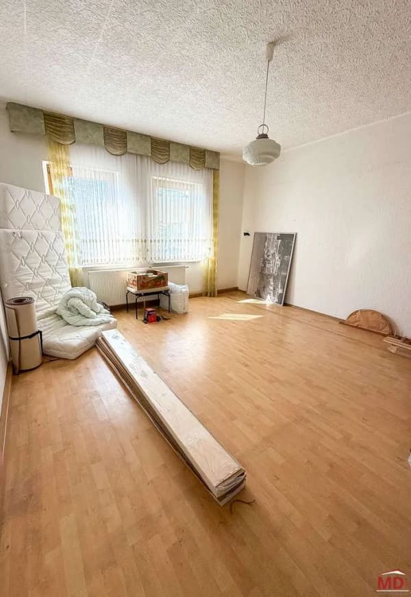 Immobilie in Lichtenstein/Sachsen - Gepflegtes Mehrfamilienhaus in guter Lage - Bild 2