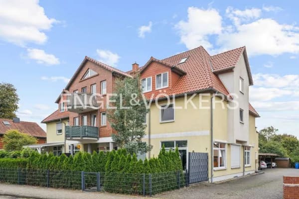 Immobilie in Schwülper - Charmante Maisonette-Wohnung: Stilvoll möblierte 2-Zimmer-Wohnung mit einzigartigem Wohnambiente - Bild 1