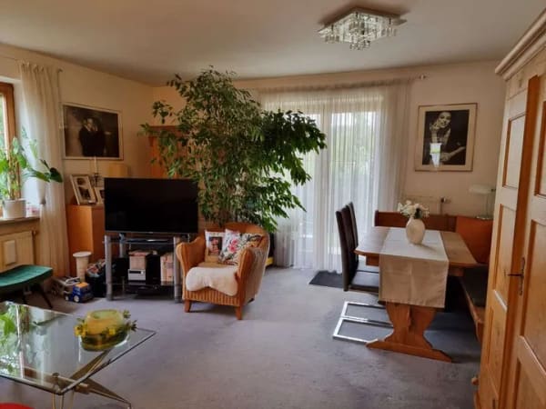 Immobilie in Emmering - 2-Zimmer-Erdgeschosswohnung mit Garten & TG-Stellplatz in Emmering - Bild 0