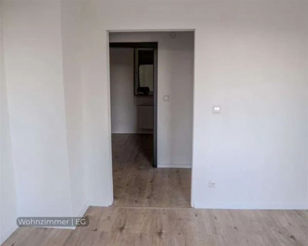 Immobilie in Bitz - Modernisiertes Mehrfamilienhaus mit 3 Wohneinheiten, 4 Garagen und attraktiver Renditechance - Bild 4