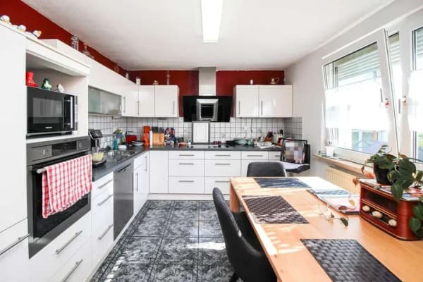 Immobilie in Deilingen - Charmantes Einfamilienhaus mit Garage & PV-Anlage in Deilingen - Bild 3