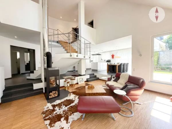 Immobilie in Ottersweier - Energetisch bestens ausgestattetes Einfamilienhaus. Ca. 220 m² Wohnfläche. Außenpool. Doppel-Carport - Bild 4