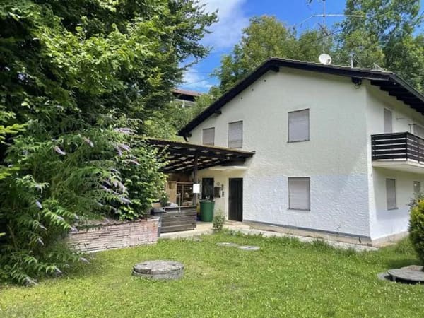 Immobilie in Stephanskirchen - Einfamilienhaus mit Entwicklungspotential - Idyllisch wohnen, individuell gestalten - Bild 4