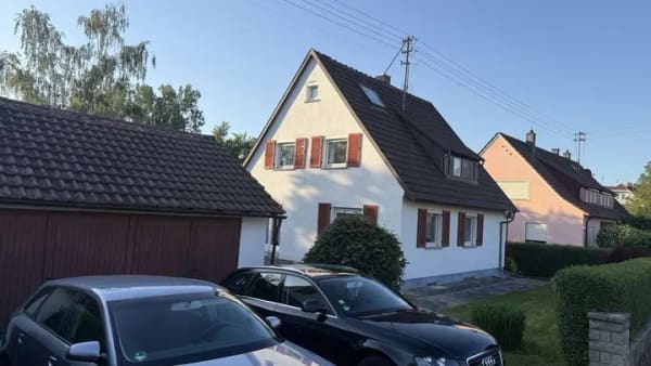 Immobilie in Vellberg - Freistehendes Einfamilienhaus mit großem Grundstück und viel Platz für die ganze Familie - Bild 0