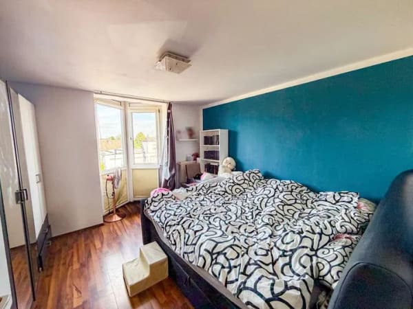 Immobilie in Übach-Palenberg - 3-Zimmer-Wohnung im Dachgeschoss mit Balkon, Blick ins Grüne und Außenstellplatz zentral in Boscheln - Bild 4