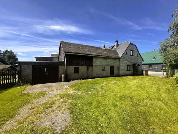 Immobilie in Großbreitenbach - Einfamilienhaus mit traumhaftem Grundstück direkt am Rennsteig–ein Paradies für Naturliebhaber - Bild 3