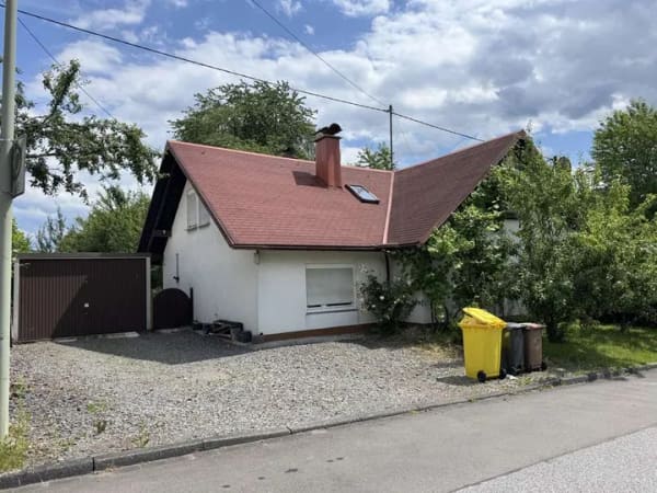 Immobilie in Kreuztal - Einfamilienhaus mit großem Garten in Kreuztal-Littfeld - Bild 0